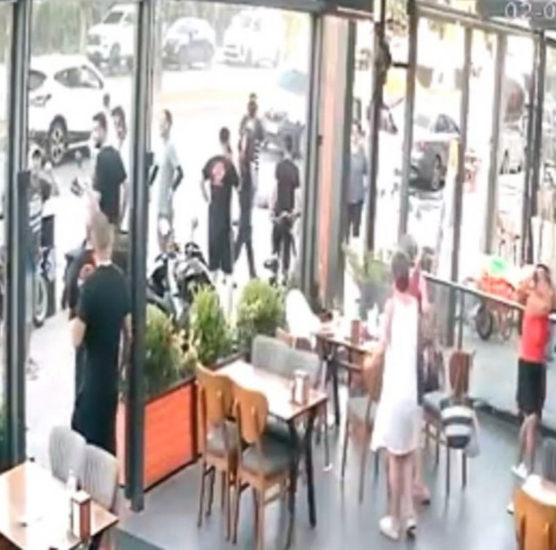 Mersin’de fırın çalışanına otomobil çarptı