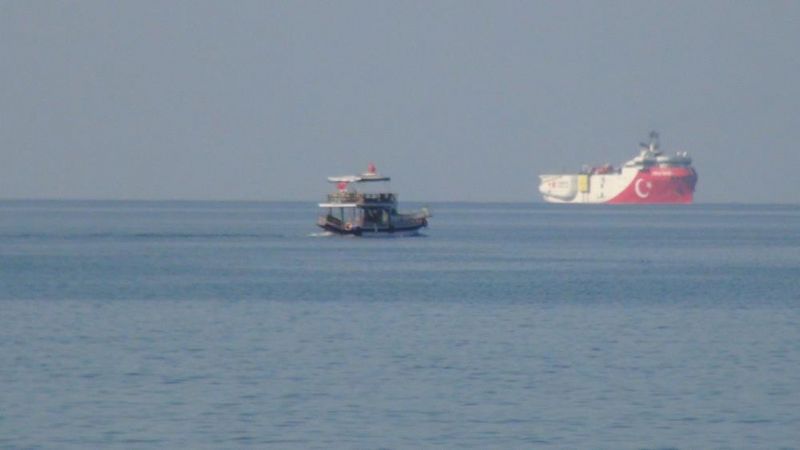 Oruç Reis Sismik Araştırma Gemisi Mersin Taşucu açıklarına demirledi