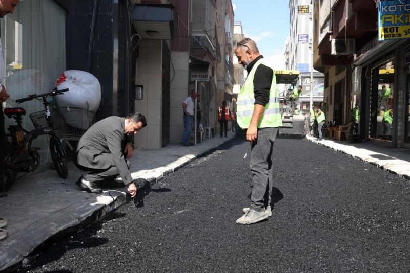 Akdeniz’de yol çalışmaları hız kesmeden sürüyor