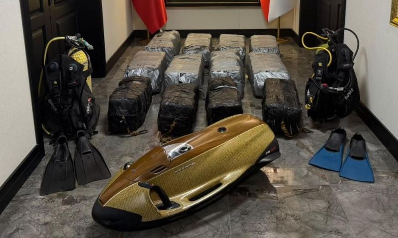 Gemide özel zula çıktı: Su altında 1,5 milyarlık kokain operasyonu 9 şüpheli yakalandı